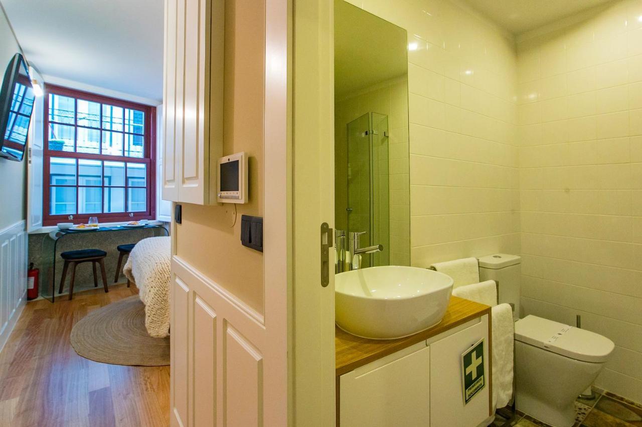 Charming Studio In Historic Downtown Порто Екстериор снимка