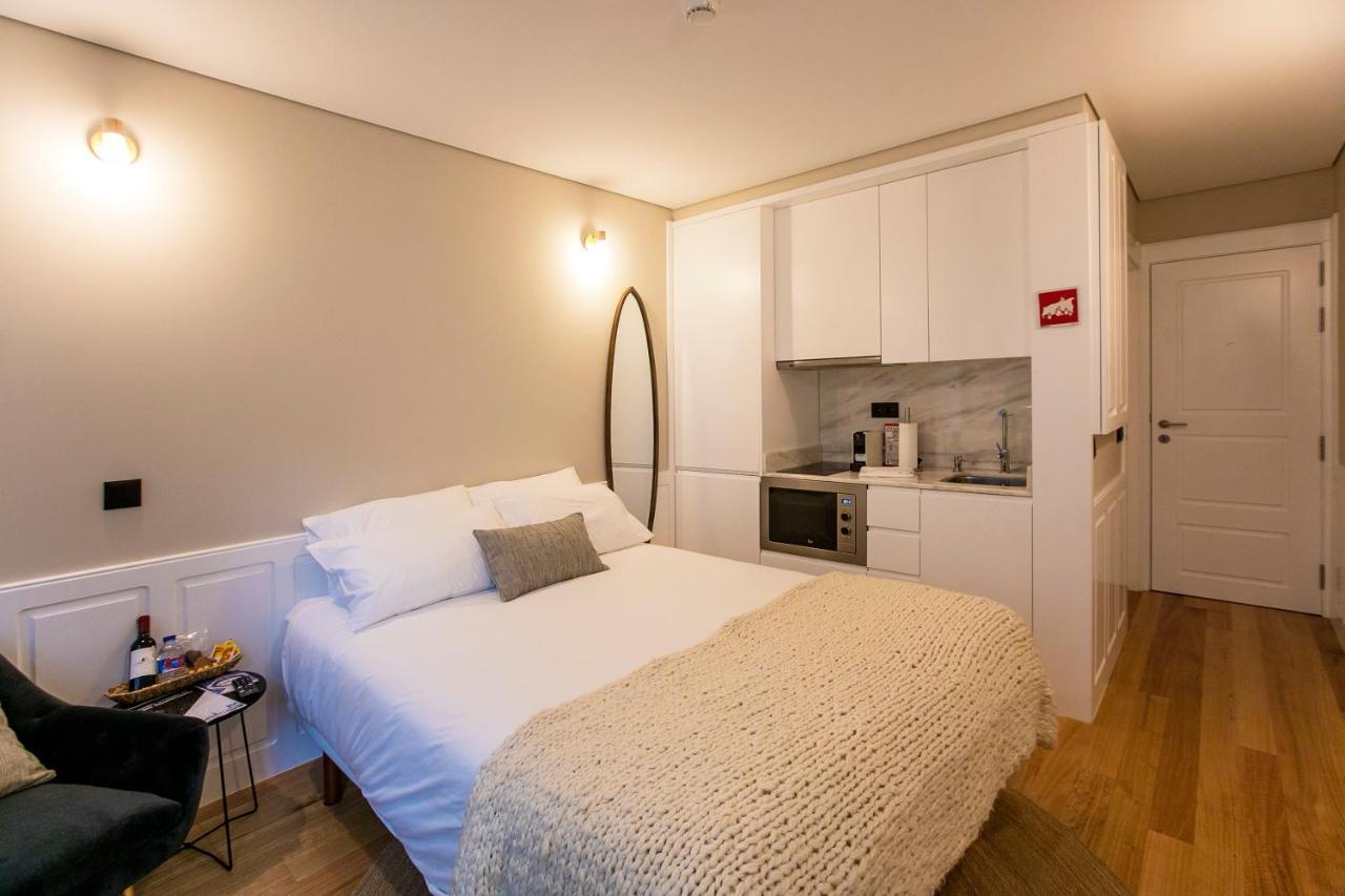 Charming Studio In Historic Downtown Порто Екстериор снимка