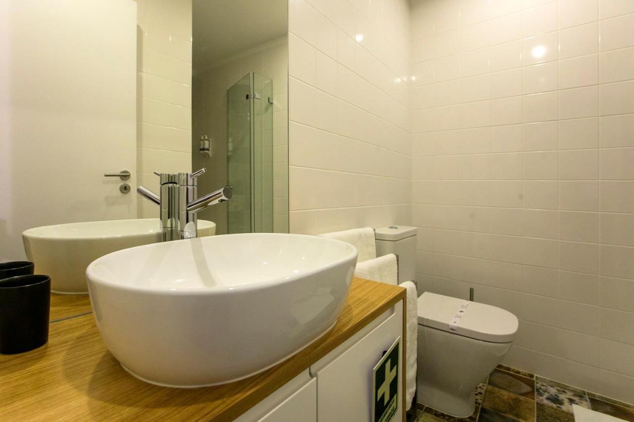 Charming Studio In Historic Downtown Порто Екстериор снимка