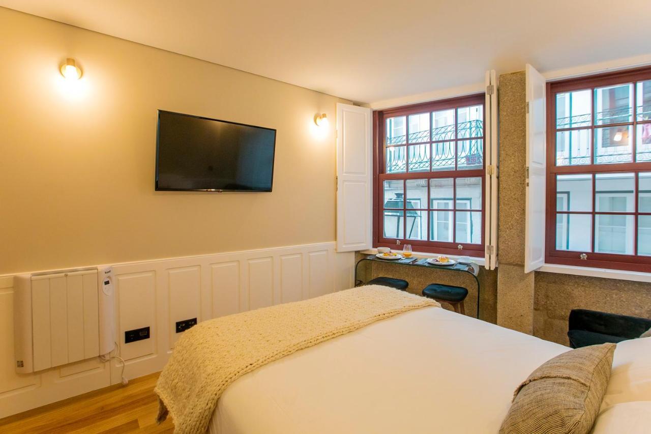 Charming Studio In Historic Downtown Порто Екстериор снимка